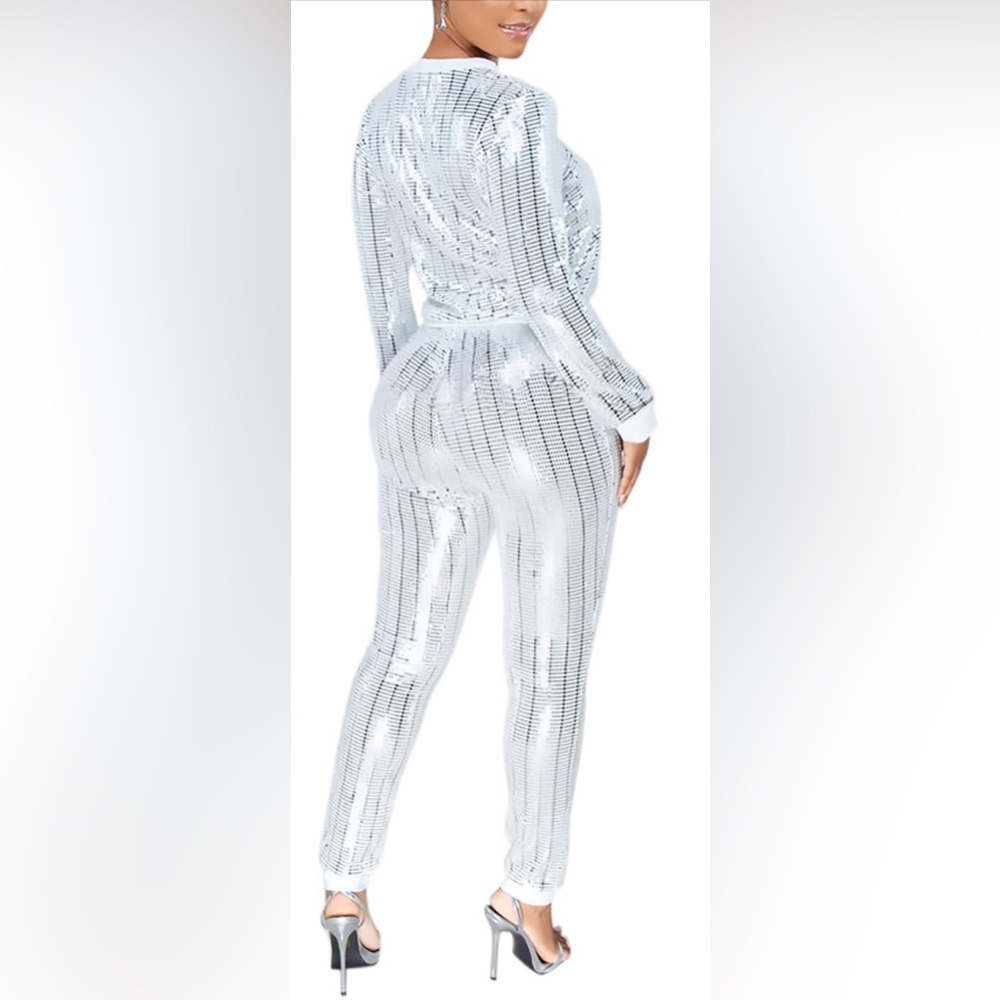 White Silver Sparkly Sequin 2-Piece Lounge Set Women’s Size L NWOT